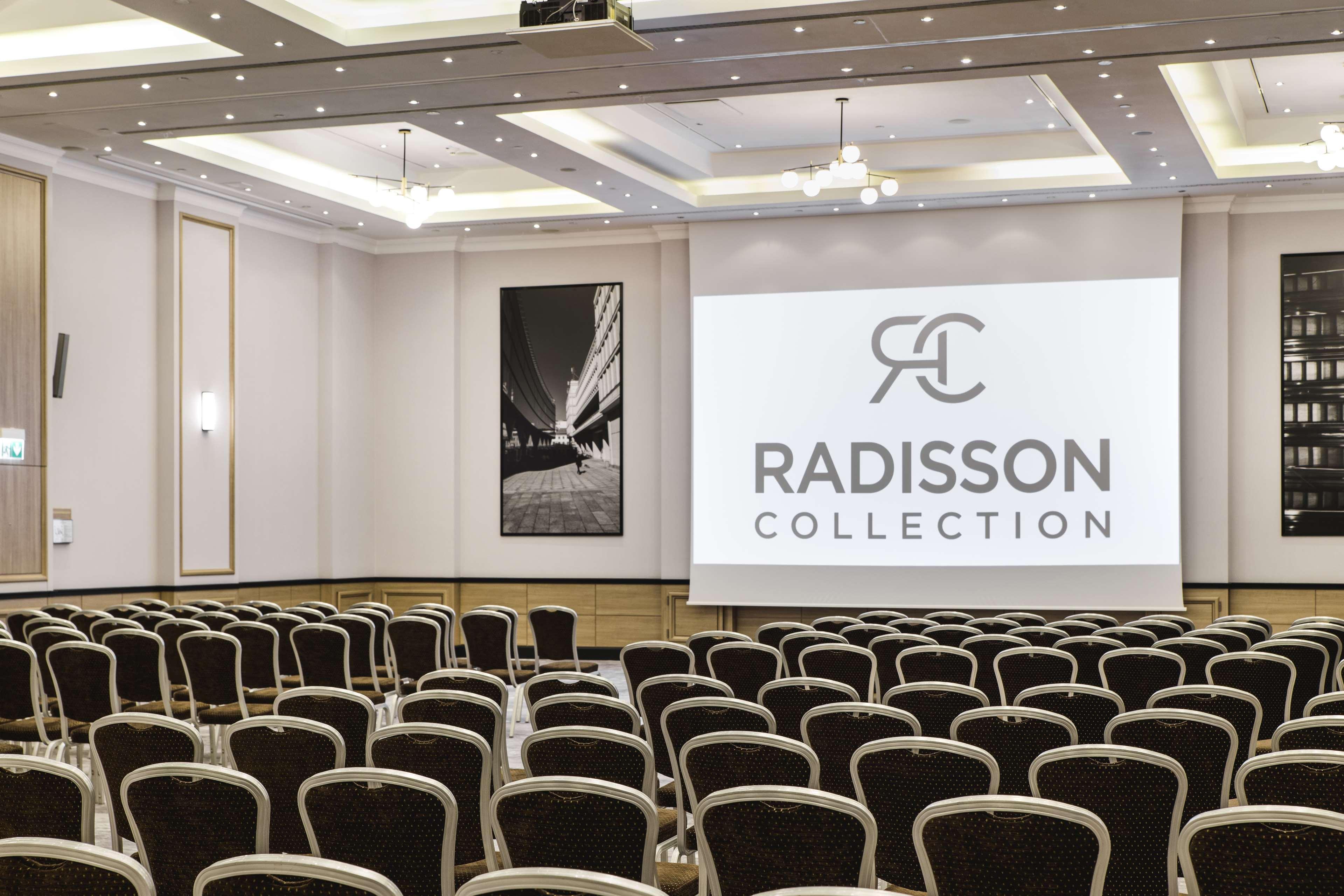 Radisson Collection Hotel, วอร์ซอ ภายนอก รูปภาพ